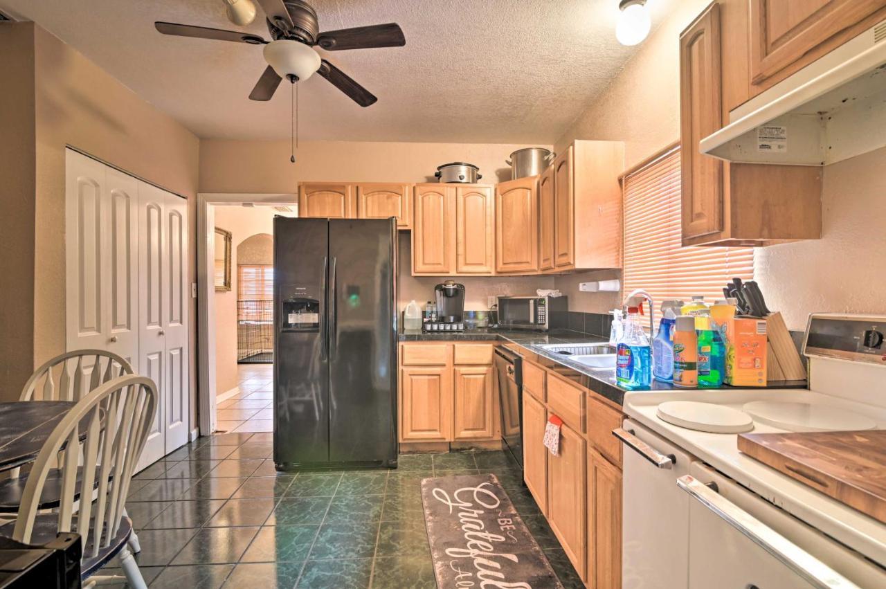 Pet-Friendly Auburndale House With Lake Views! Kültér fotó