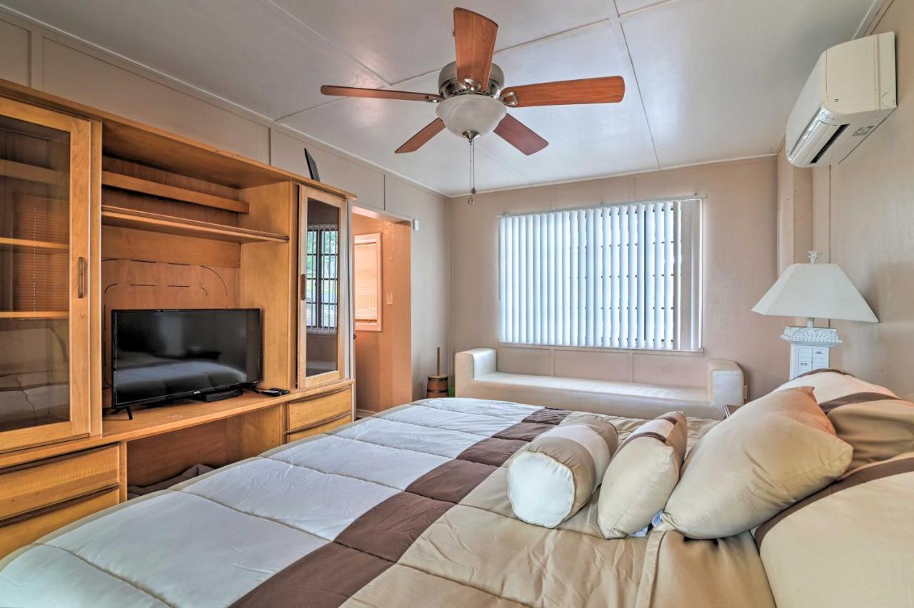 Pet-Friendly Auburndale House With Lake Views! Kültér fotó