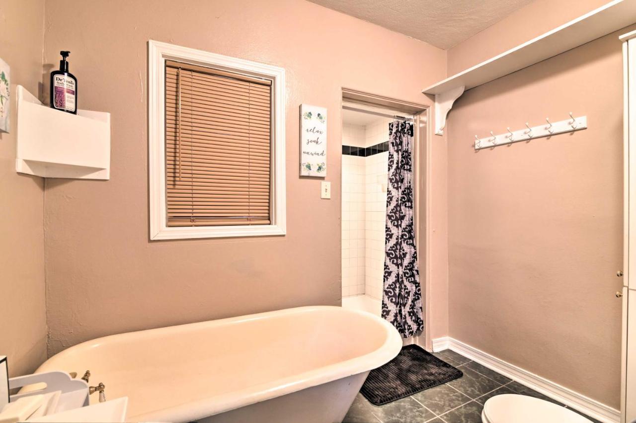 Pet-Friendly Auburndale House With Lake Views! Kültér fotó
