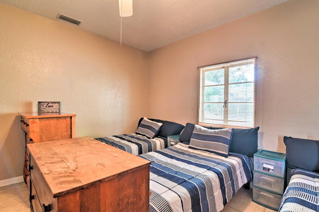Pet-Friendly Auburndale House With Lake Views! Kültér fotó